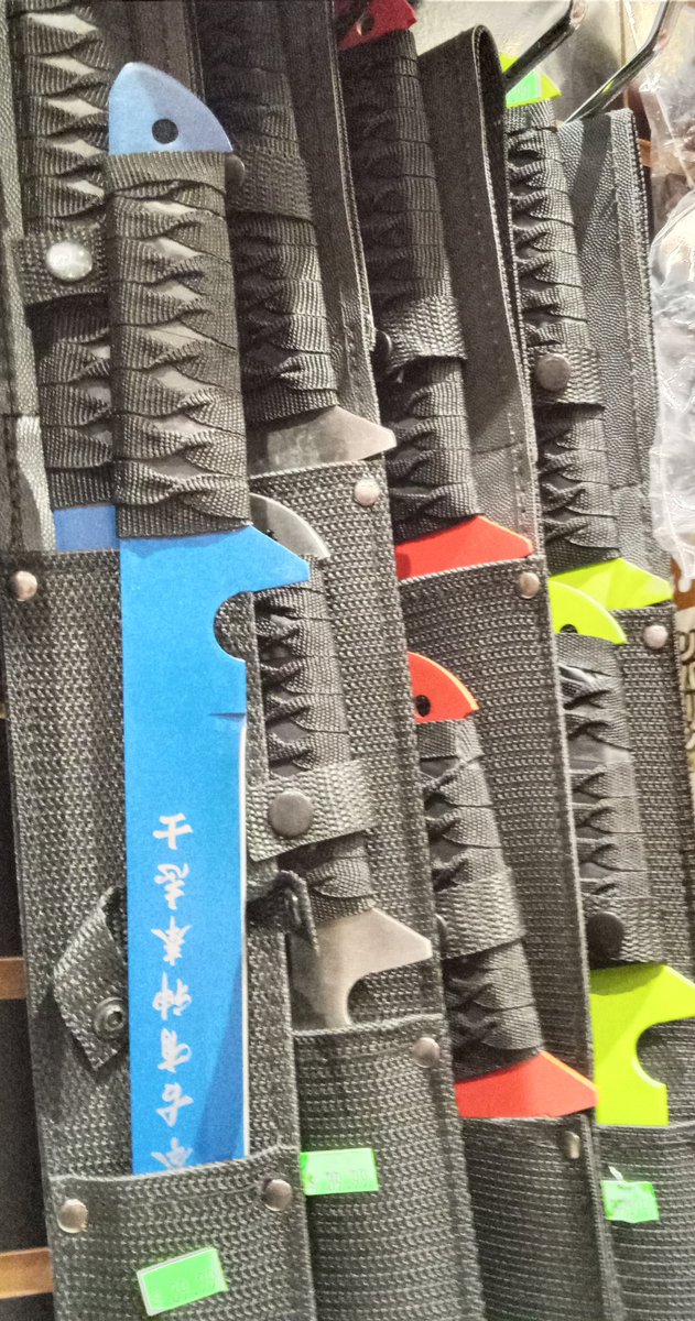 GeekOnNWA's tweet photo. Calling all #Sword #collectors! We have in live edge, 440 stainless steel blades. You must be 18 years or older to purchase these very sharp beauties. #SmallBusinessSaturday #SmallBusiness #shoplocal #Blades #anime #manga #cosplay #Weaponry #battlelarp https://t.co/zdPILka8xm