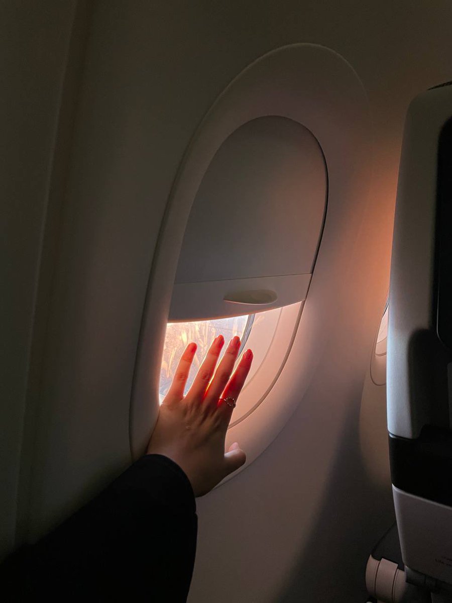 heeury's tweet image. أسافر عنه من ديره لديره
عساي أسلاه لكن ماحصل لي