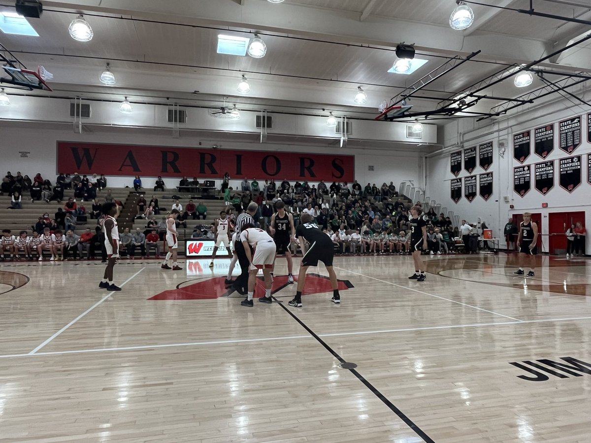 JacobPadilla_'s tweet photo. Jamboree No. 2: Omaha Skutt at Omaha Westside. 

Seeing a few of my OSA guys go at it in @KevinBrown_05 and @gabe_edstrand. 

Good too see CJ Mitchell healthy and back on the court for the Warriors. https://t.co/e5aV7t1na1