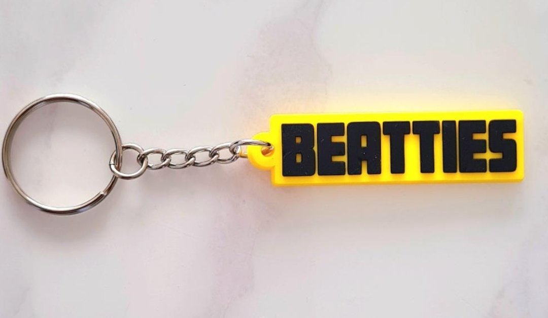 SheffRetroShop's tweet photo. Remembering Sheffields lost shops π
All the signs brought back on PVC keyrings βΌοΈ
Own yours here π
https://t.co/DyJTCfzD9b
#redgates #suggsports #beatties #limeys #Fargate #chapelwalk #themoor #sheffieldissuper #sufc #swfc #wawaw #twitterblades #helpsheffield https://t.co/s1wuLTVvZh