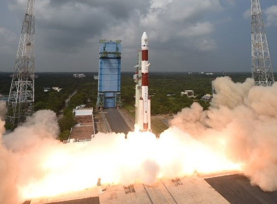 PrensaLatina_cu's tweet photo. #India 🇮🇳 lanzó hoy al espacio el satélite de observación de la Tierra #Oceansat desde el Centro Espacial #SathishDhawan 

Más en #PrensaLatina 
🔗https://t.co/lzr3fczJqP https://t.co/osnoj7jnZo