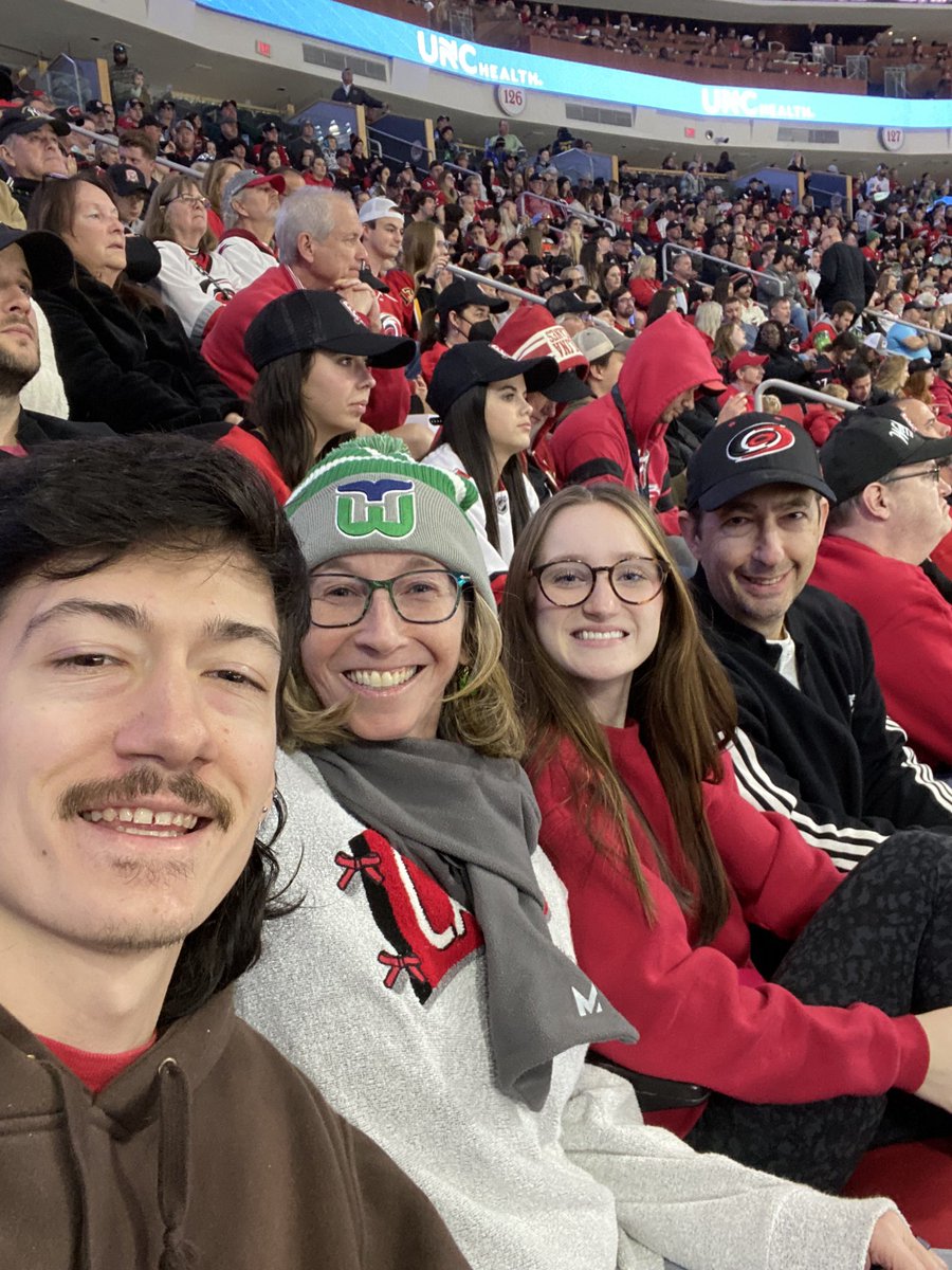 elanamie's tweet photo. #caniacsmiles https://t.co/8JBlNUjDqh