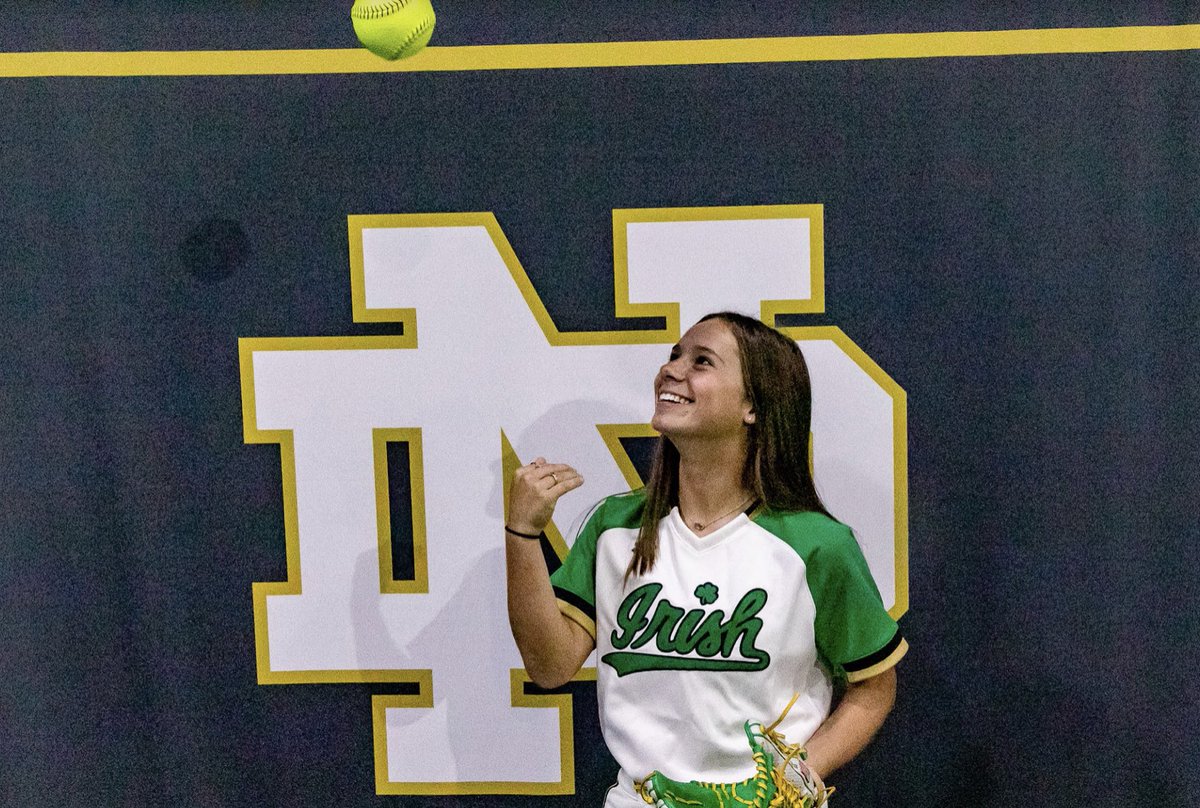 CarolineOB27's tweet photo. I am so excited to announce my next home is The University of Notre Dame☘️💚☘️#GoIrish  @NDcoachGumpf @2Ganeff @Rivie00 @NDsoftball @06bandits @RedHawkSB https://t.co/UAYcpIi4SG