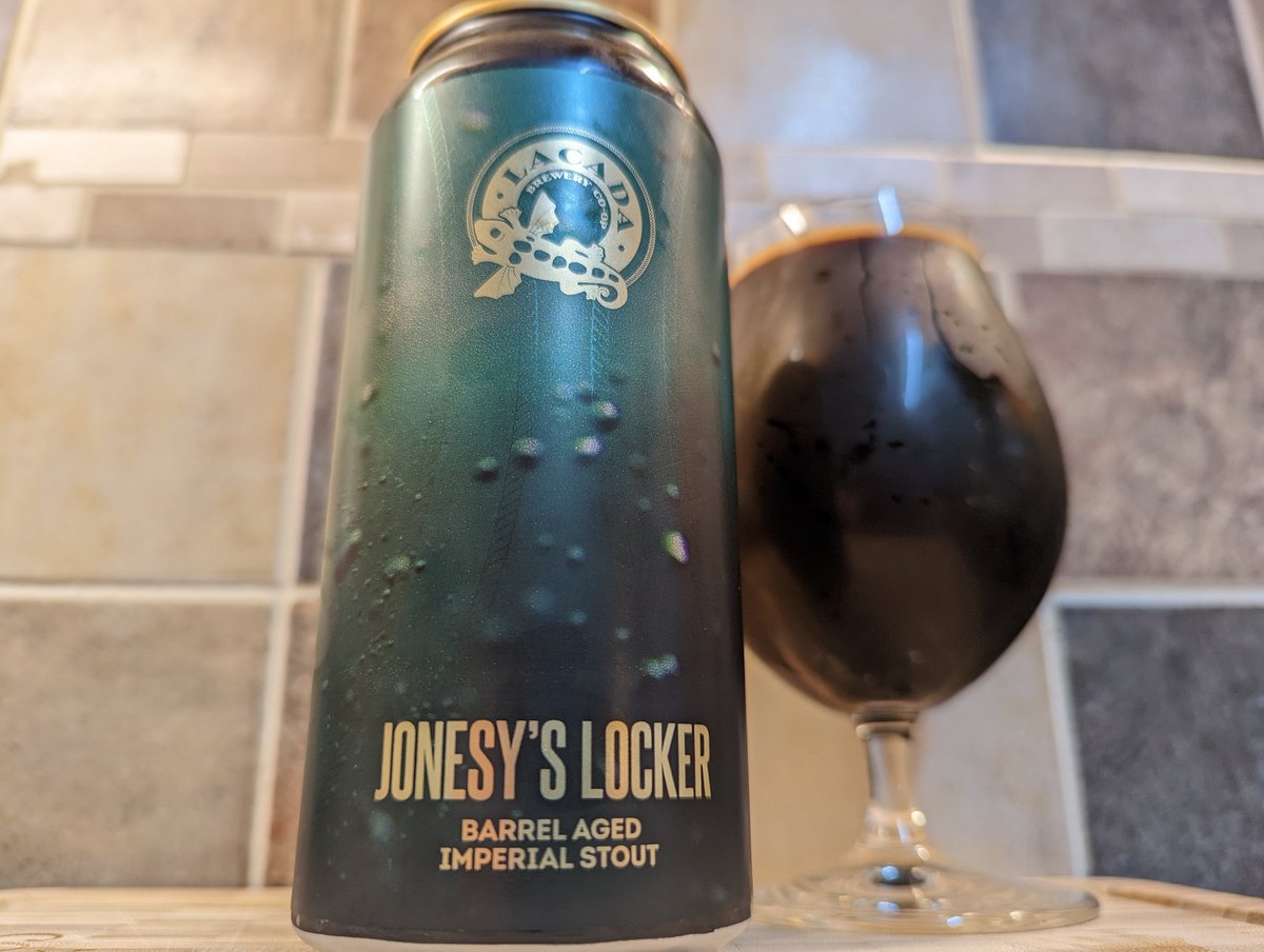 HoppyGolfer's tweet photo. Joneys Locker, a 13% barrel aged imperial stout from @LacadaBrew Pours rush and viscous, tastes of rich treacle and apart from a hint of warmth, hides the 13% well 😳

#stoutseason #imperialstout #craftbeer #craftbeerireland #irishcraftbeer #beer https://t.co/13Gosq5JyH