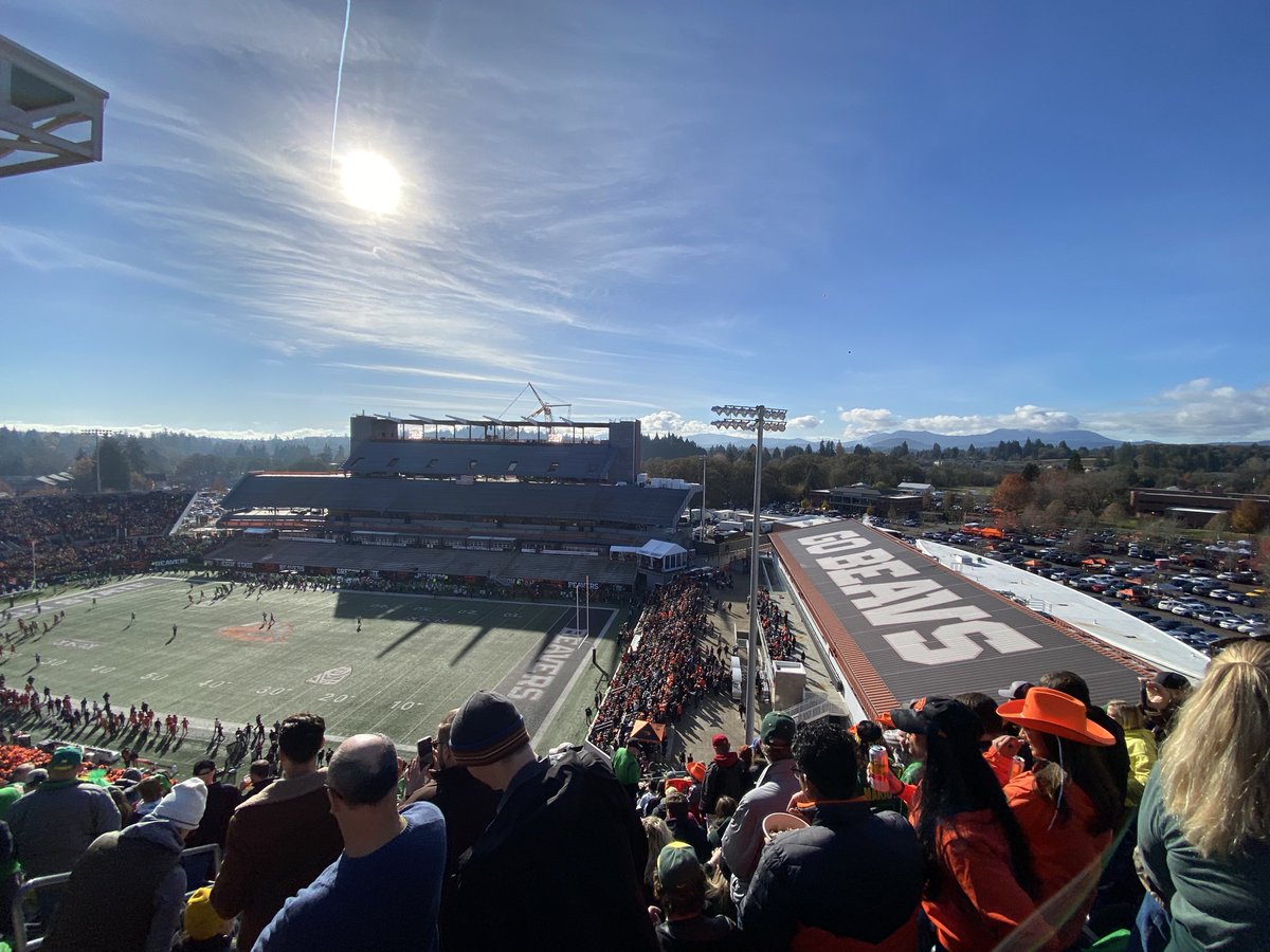 Oregon Marching Band tweet media