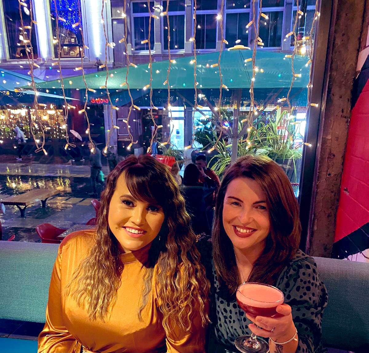 DragoneJade's tweet photo. Lovely Catch up ♥️@EmilyJohn25 https://t.co/zob0DCDiYk