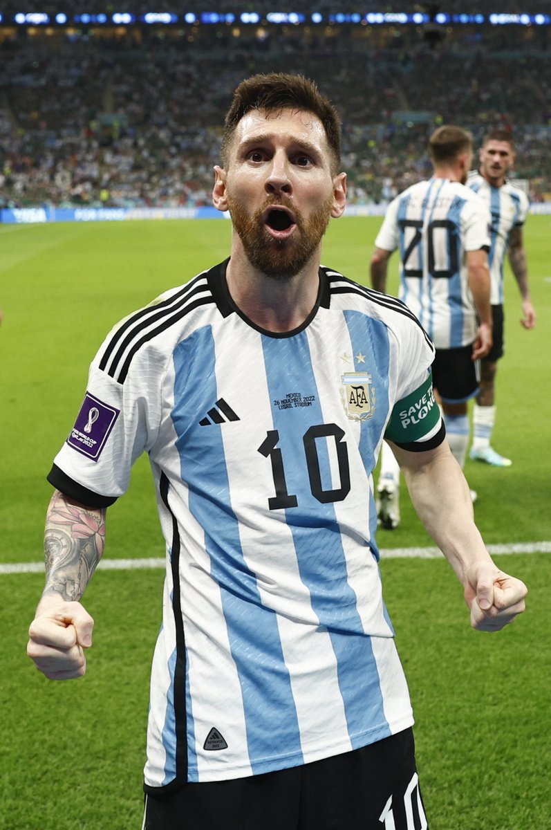 CONMEBOL's tweet photo. 🔟🇦🇷 #LeoMessi #CreeEnTuContinente #FIFAWorldCup https://t.co/VDsuLsEV8i