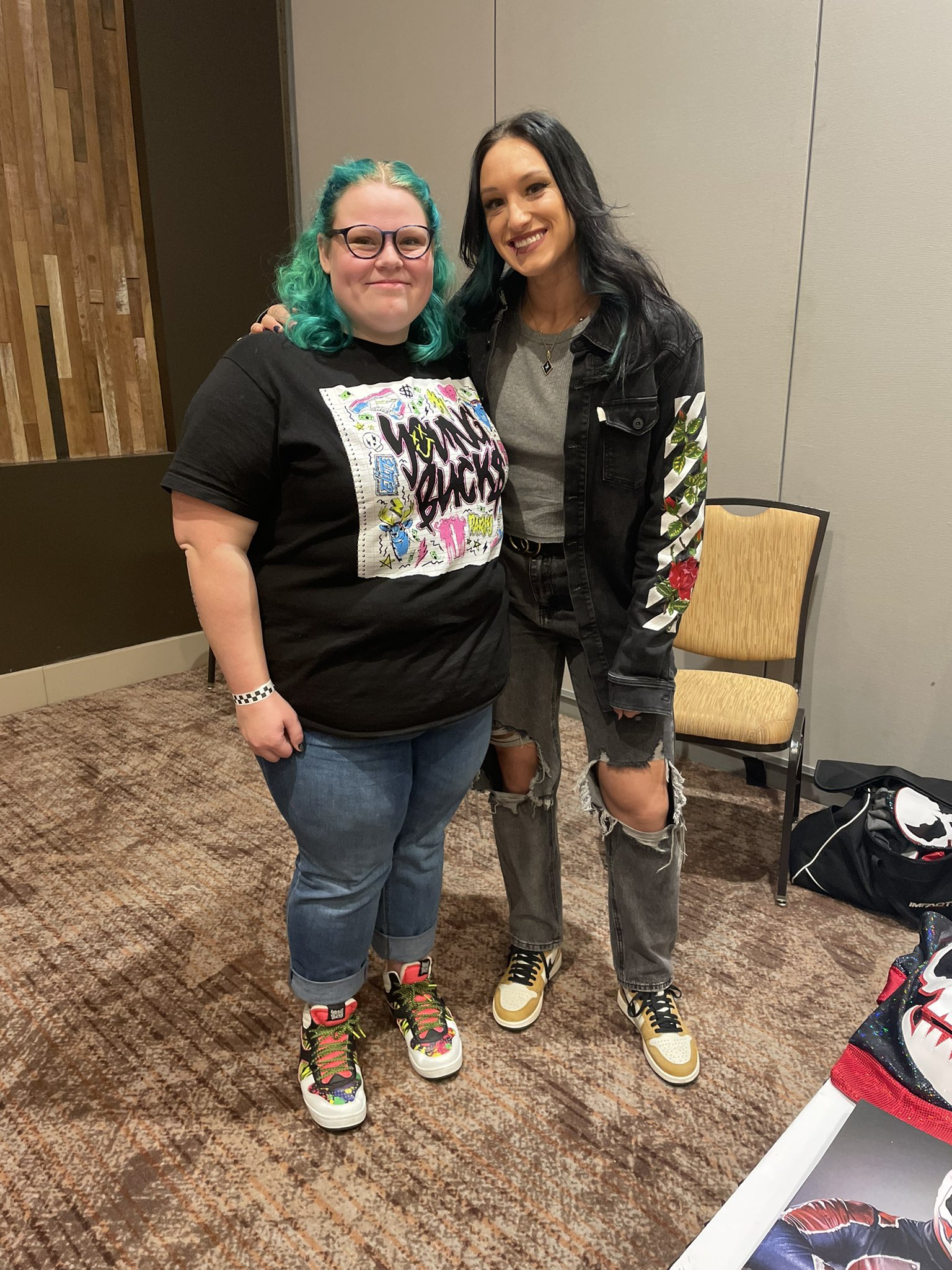 Ω Emily Hodges Ω on Twitter "Met my girl callmekrisstat today! Super