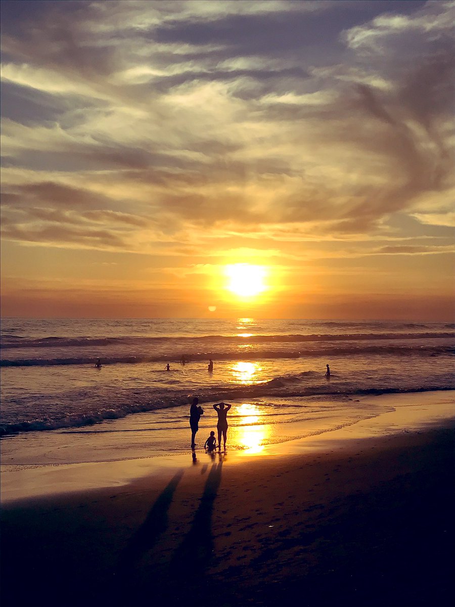 lissadeva's tweet photo. Amazing time in El Salvador for @AdoptingBTC ! I have seen amazing people, landscapes, sunsets, food and I felt actually very safe.

@nayibbukele  
@surfcity 
@BTCBeachWallet  
@elsalvador https://t.co/fKabfNLcyr