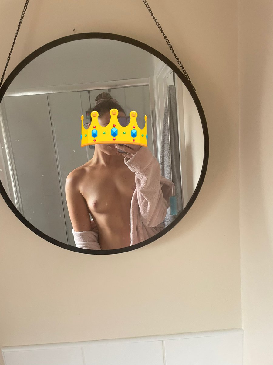 The queen needs a new sub …. Kik/ kmp0102

… findom femdom sub dom finD findom mr queen worship humanATM