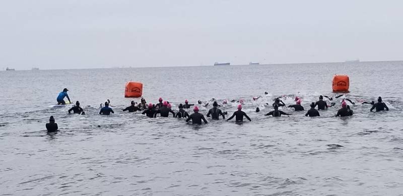 openwaterjp's tweet photo. 第8回東京湾アクアスロンの写真アップしました。No.2
https://t.co/gObmO89pfU https://t.co/EQJgy8cz4X