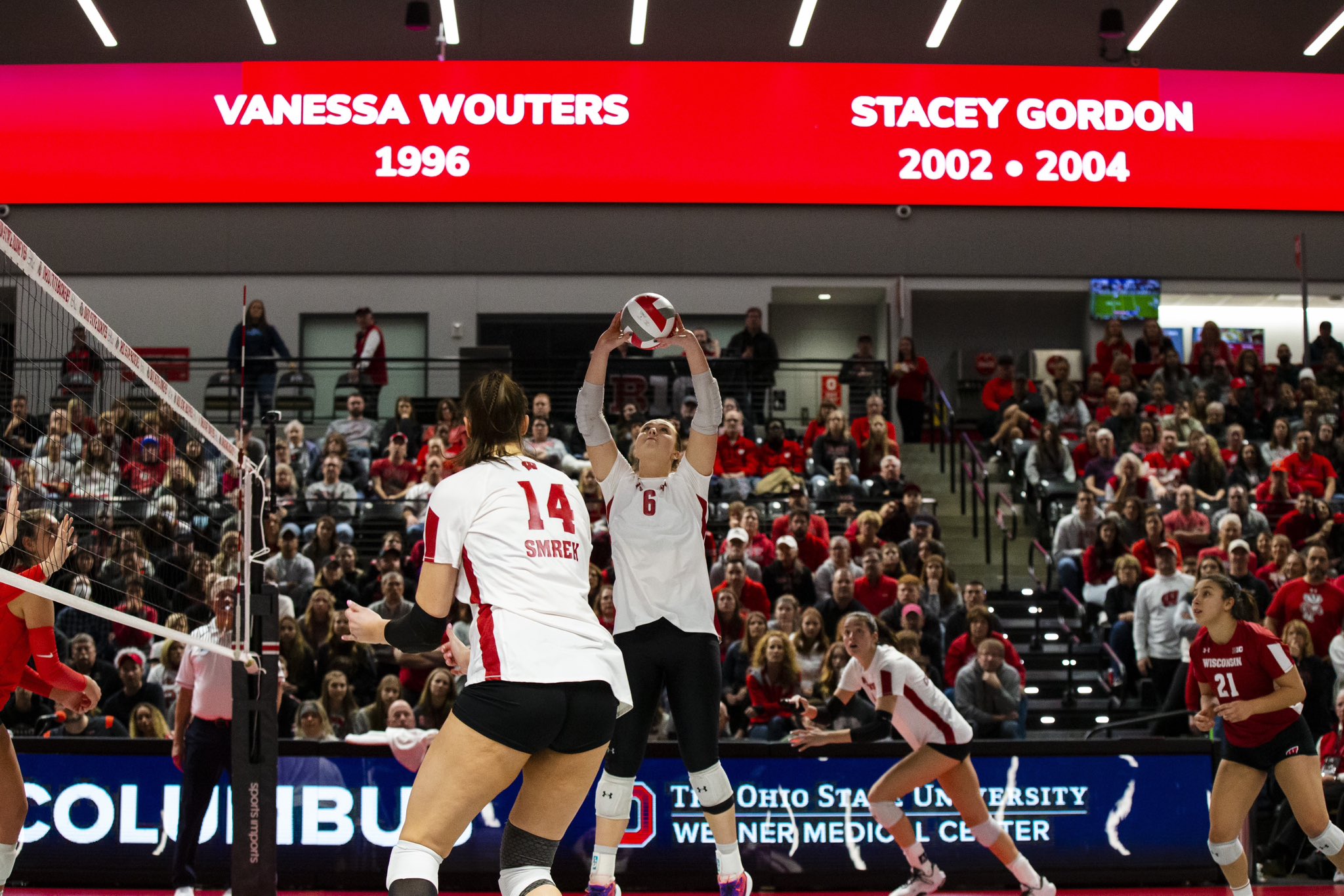 Wisconsin Volleyball on Twitter "Good vibes through Set 1️⃣ https//t