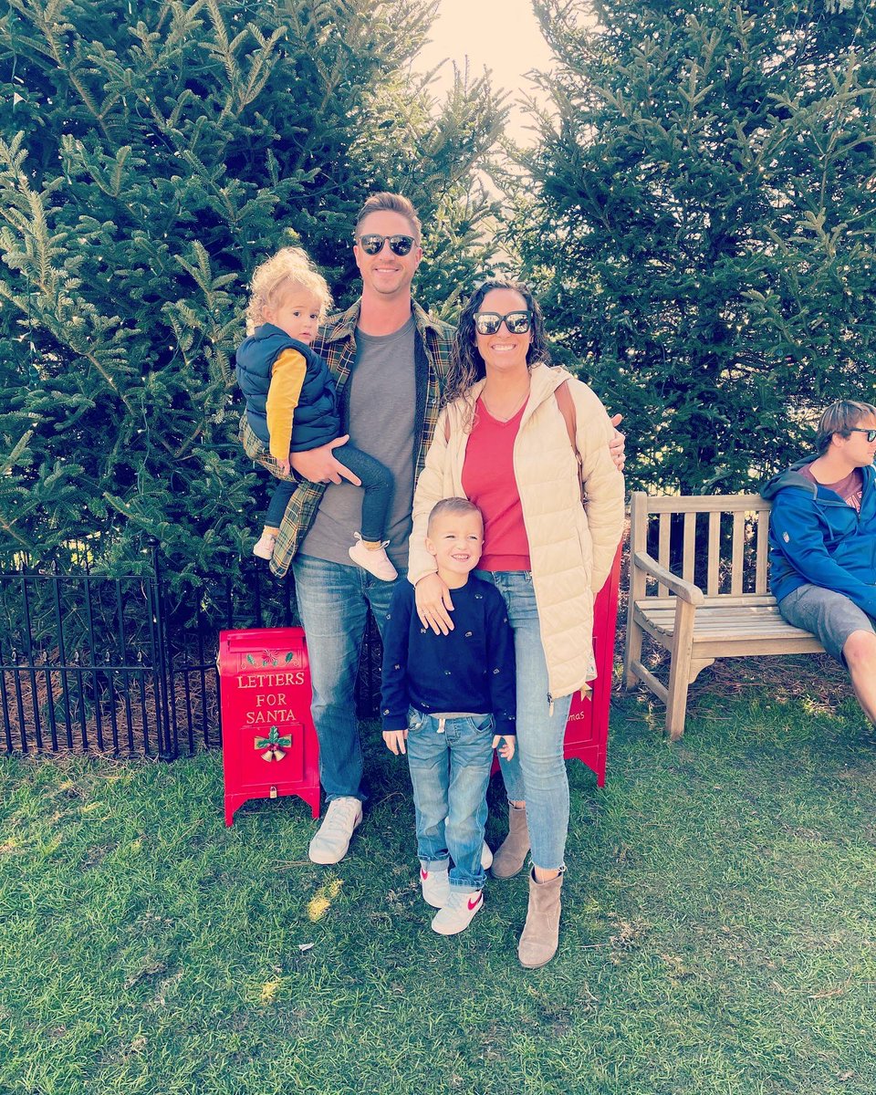 MattLawless__'s tweet photo. Keeping the tradition alive and well. So is Sadie with the tears. 😢 🎅 🏄🏼‍♂️ https://t.co/BdRE2JznFE
