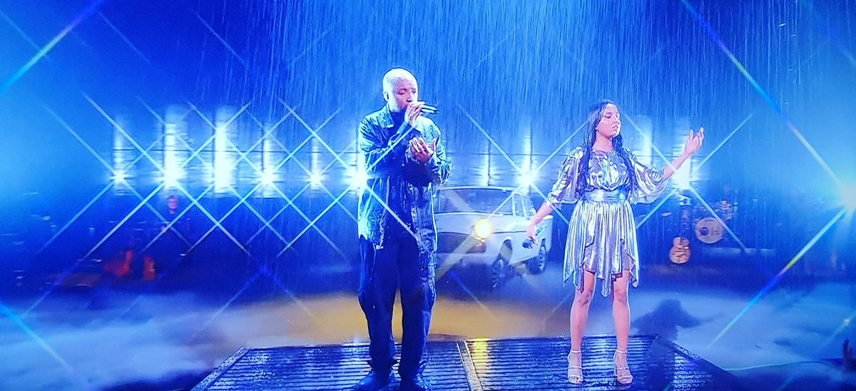X2Sagittarius's tweet photo. Anisha s'est lâchée ce soir, le tableau était magnifique.

#staracademy2022 #StarAcademyLive #staracademy https://t.co/Be65q2stYc