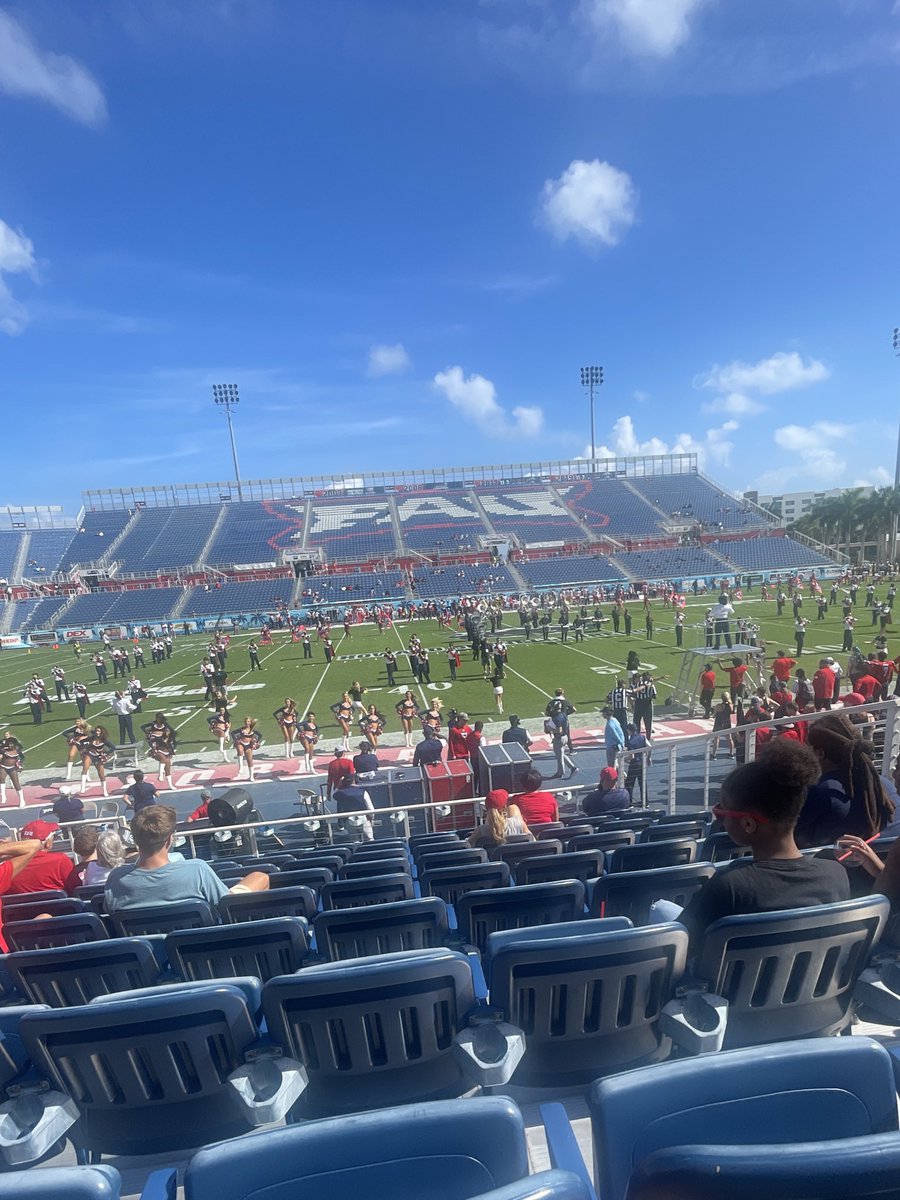 Jaleel Walters (@jaleelwalters6) on Twitter photo Had a great time today at FAU, loved the facilities๐ฏ #GoOwls <a href="/FAUFootball/">Florida Atlantic Football</a> <a href="/chadlunsford/">Coach Chad Lunsford</a> <a href="/CoachDgip/">Coach Gibson</a> <a href="/Coach_Firth/">Johnathan Firth</a> Had a great time today at FAU, loved the facilities๐ฏ #GoOwls <a href="/FAUFootball/">Florida Atlantic Football</a> <a href="/chadlunsford/">Coach Chad Lunsford</a> <a href="/CoachDgip/">Coach Gibson</a> <a href="/Coach_Firth/">Johnathan Firth</a>