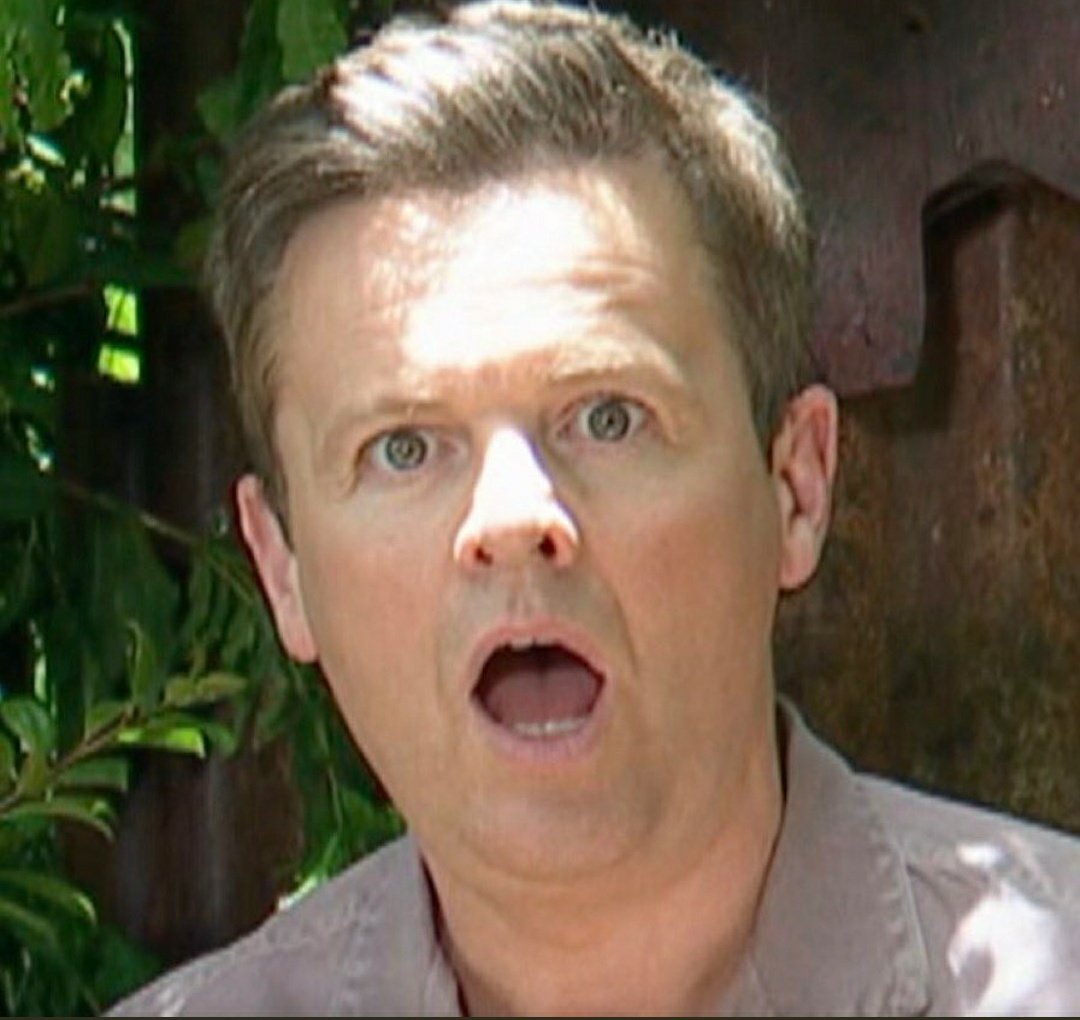 lisa34xx's tweet photo. #ImACeleb what!   Matt's in the final 3 🤷 https://t.co/o42lo0SAWA