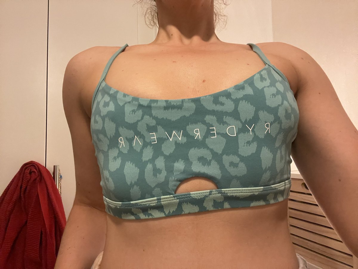 Selling some well worn pre loved sweaty gym clothes…. Message for more info if you are interested 

Ebayseller preloved preowned wellworn heavilysoiled used clothes panties gym small boobs