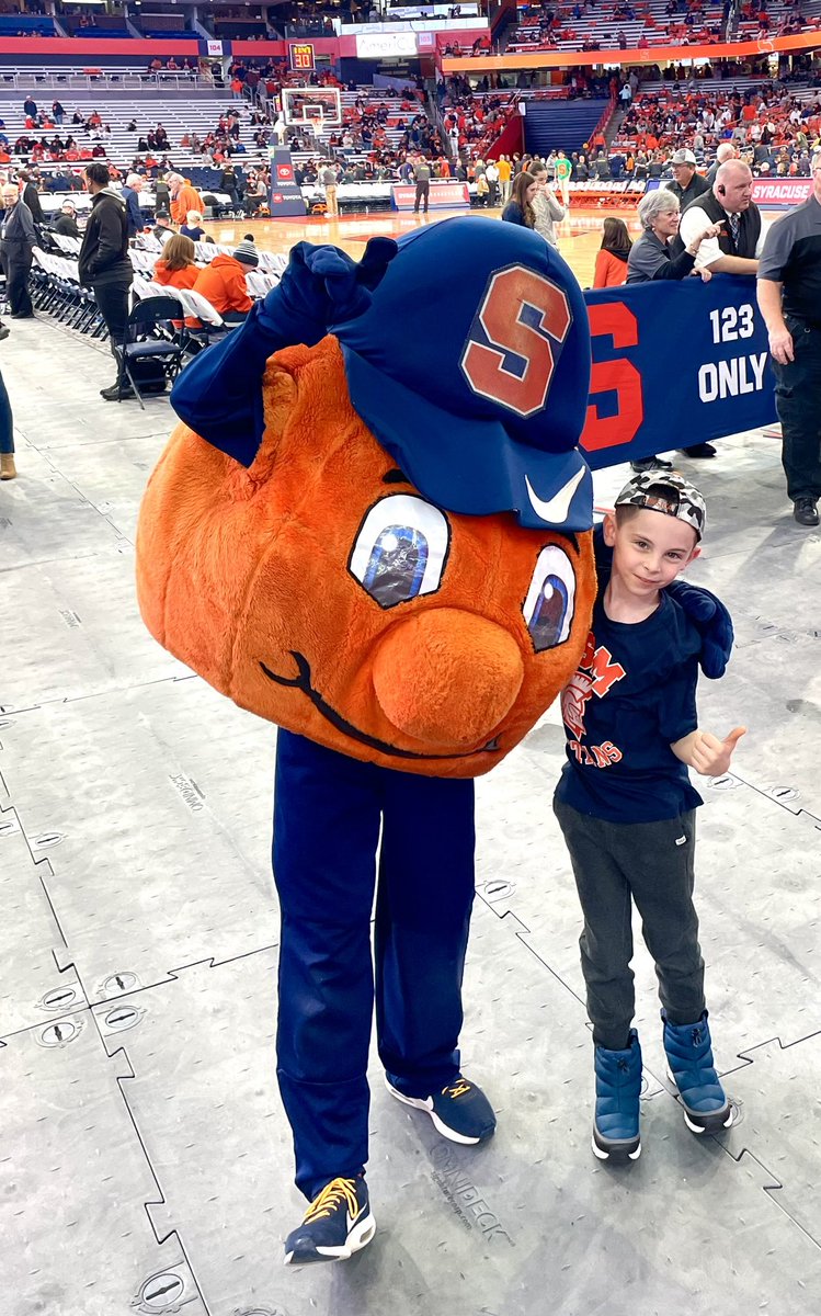 tibo26wr's tweet photo. #cusegameday @CusePromos #orangenation https://t.co/2jXFmjBYgB