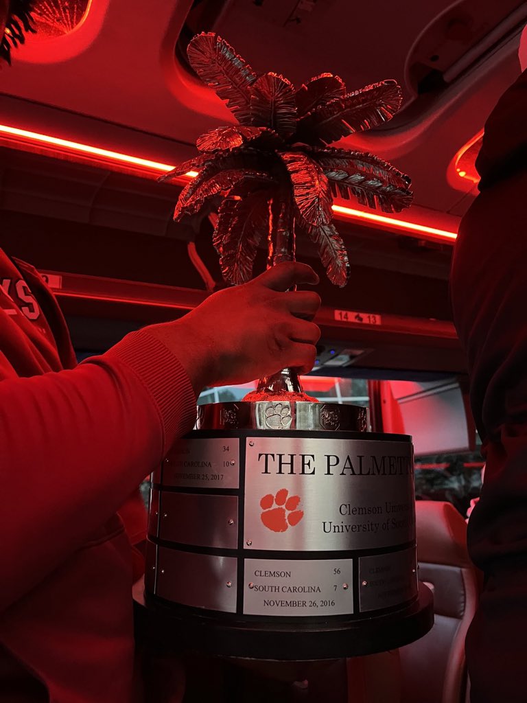 Pete_Lembo's tweet image. The trophy made it on Bus #1! It’s coming back to Columbia, folks! 🤙