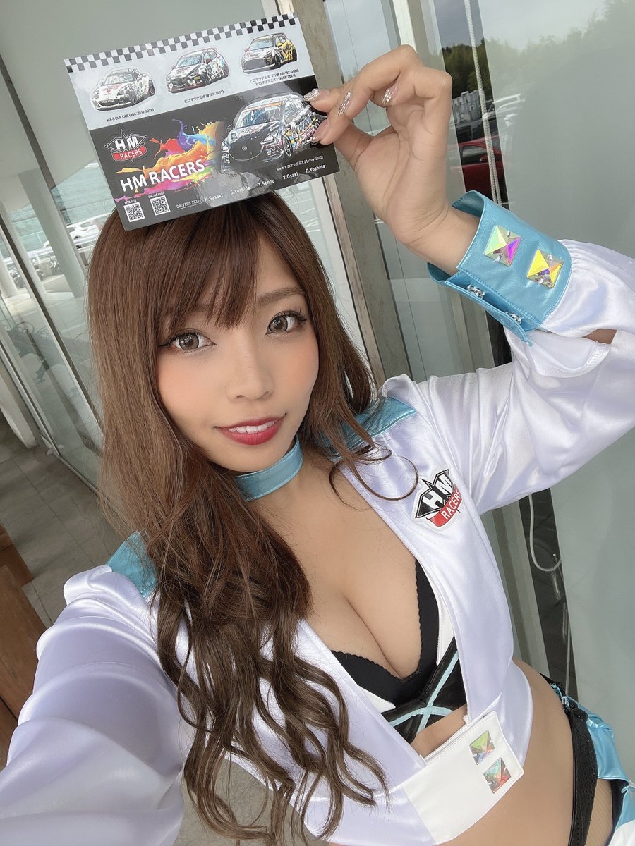 h_nakajo's tweet photo. おはよう☀
#スーパー耐久 本日決勝!
タイスケは固定ツイートに❤️
ST-5クラス104号車
#広島マツダ #HMRacers は
4番グリッドからスタート🏁
9:00〜のPIT WALKでは
特性のステッカーもお配りするので
16番PITで待ってるね📸枚数限定
#HMReadys #レースクイーン https://t.co/IjKCzxNjou
