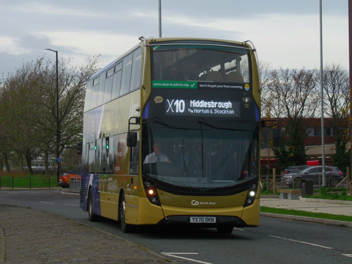 edwardbdart's tweet photo. My first time seeing a Go North East bus on one of their actual routes today, and to be honest, I was blown away. None of this fancy branding and new, 'luxury' buses down where I am! Brilliant approach by GNE, bound to entice more passengers #BackToBus!
GNE 6353 (YX70 OKN)
1/2 https://t.co/w2GFq4tmyW
