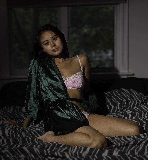 I just LOVE this robe, but I wouldn't mind taking it off 😈 https://t.co/RWjj3aMdcp #onlyfans #model #playboy<a href="/tag/playboy"class="tags"><span>#playboy</span></a><a href="/tag/model"class="tags"><span>#model</span></a><a href="/tag/onlyfans"class="tags"><span>#onlyfans</span></a>