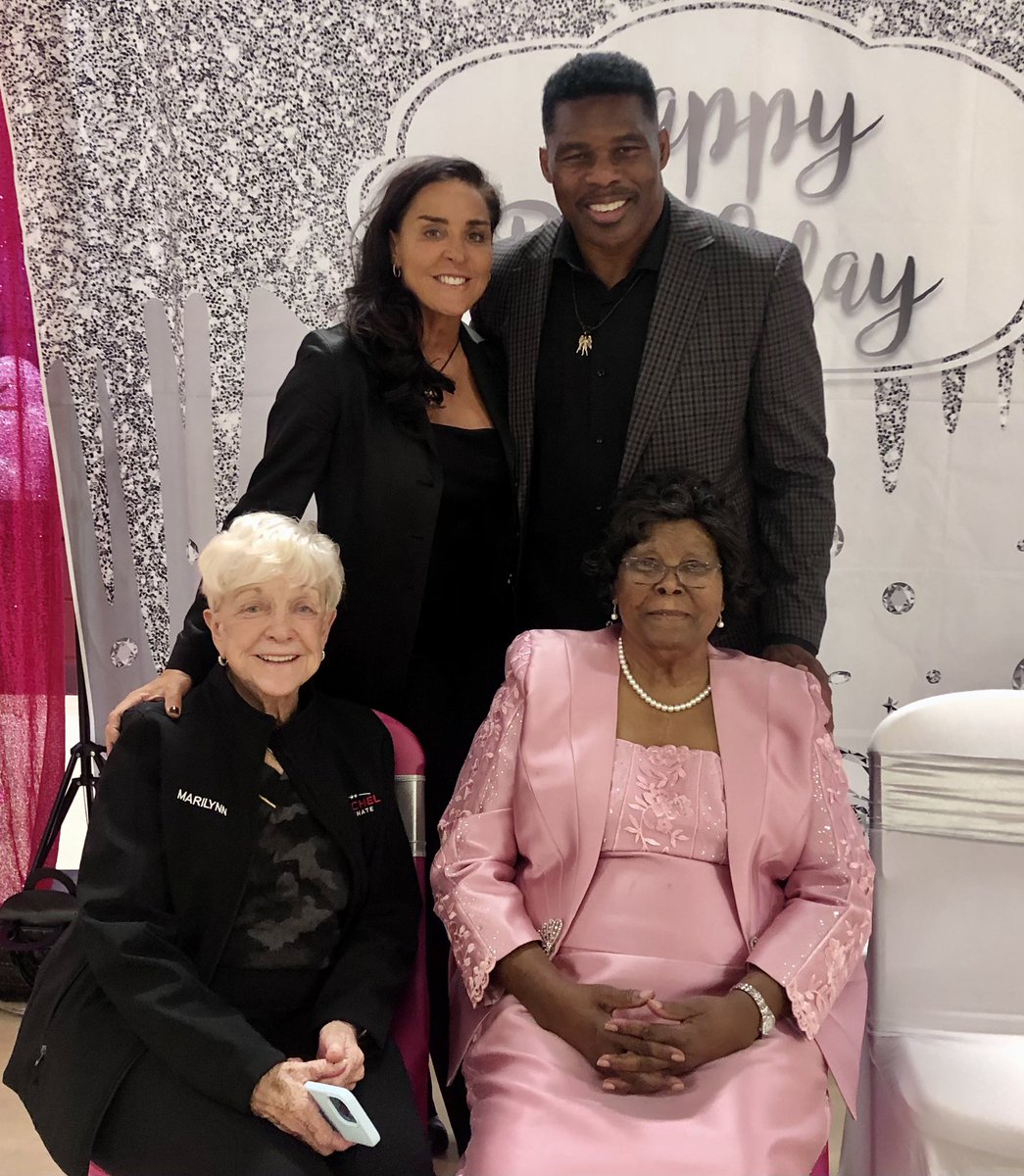 HerschelWalker's tweet photo. Happy 85th .. LOVE YOU Mom♥️ https://t.co/IVVxUUI4W5