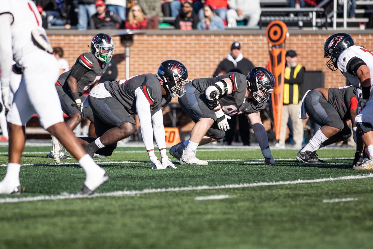 IWUWildcats's tweet image. 2 down … 2 to go 🏈

🏆 NAIA FCS Semifinals
🆚 Northwestern (Iowa)
🗓 Saturday, Dec. 3
📍 Orange City, Iowa

More info at IWUWildcats.com 📰

#BattleForTheRedBanner
