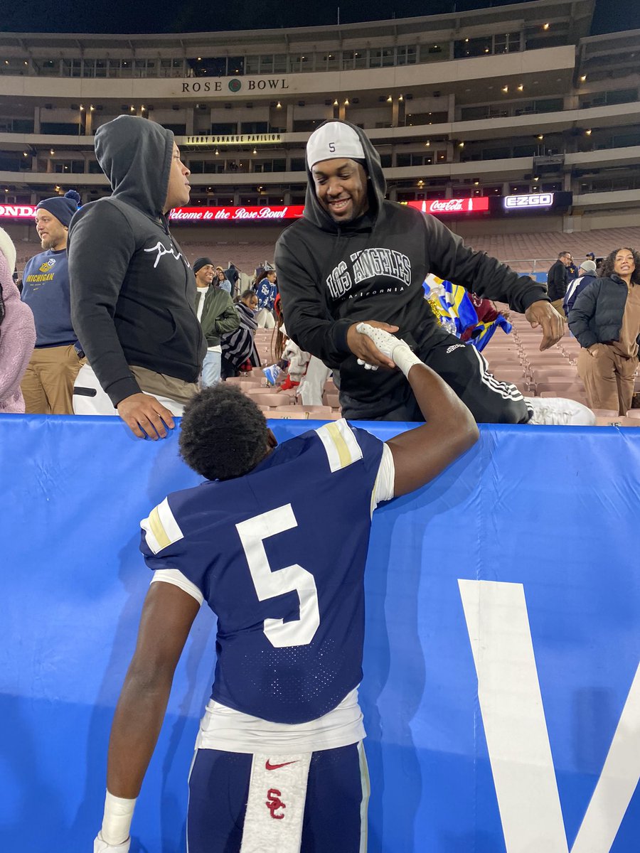BoogieSylvester's tweet photo. #1 in the World 💍 https://t.co/f0qIrhQaqg