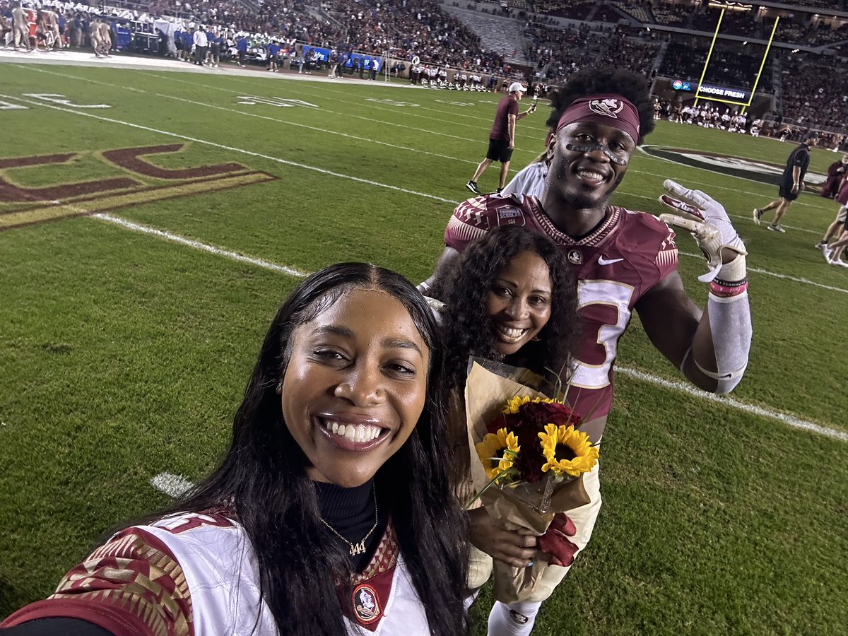 AmariGainer's tweet photo. Forever Thankful 🙏🏽🍢 https://t.co/vcCjdvHd7y