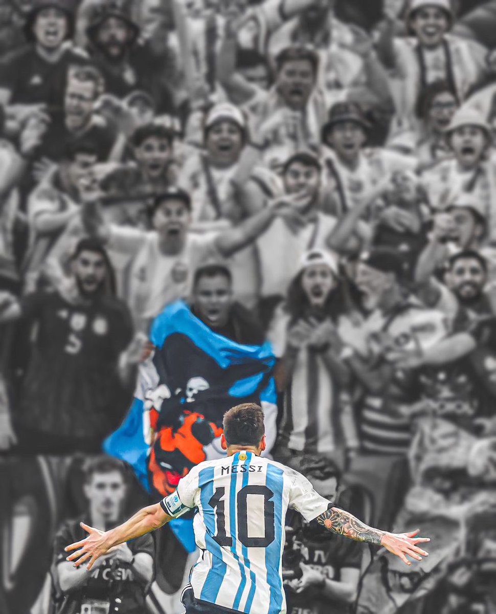 Pablitoocab's tweet photo. Belgrano y Messi, tenemos fondo de pantalla nuevo https://t.co/Z2fWbd5GaJ