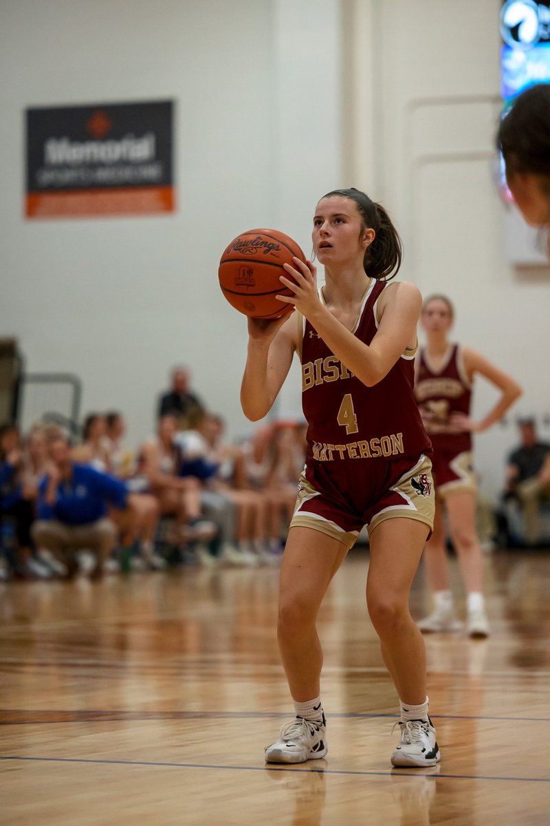 tandcstudios's tweet photo. 11-19-22 Bishop Watterson Girls Basketball at Marysville @BWHS_Athletics @bwhsgirlsbbal @BishopWatterson https://t.co/U48ZQA3BJ4
