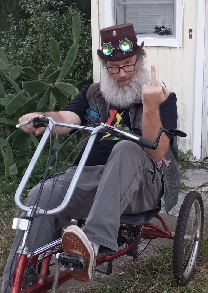 trimetaveler24's tweet photo. #floridaman #GratefulDead #ElonIsDestroyingTwitter #Popcorn #Florida #RecumbentLife #NumberOne https://t.co/va7y251mku