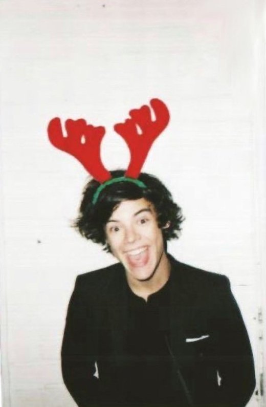 hellasafe's tweet image. here we love christmas! ☃️🎄🧣