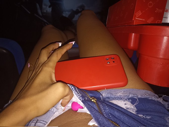 Insta imps_hot 😁Que tal cine🎥📽️ as&iacute;  #OMG #siii #Colombia #cine @cbexplorer_cams #cb #onlyfans https://t<a href="/tag/omg"class="tags">#OMG</a><a href="/tag/siii"class="tags">#siii</a><a href="/tag/colombia"class="tags"><span>#colombia</span></a><a href="/tag/cb"class="tags"><span>#cb</span></a><a href="/tag/cine"class="tags"><span>#cine</span></a><a href="/tag/onlyfans"class="tags"><span>#onlyfans</span></a>