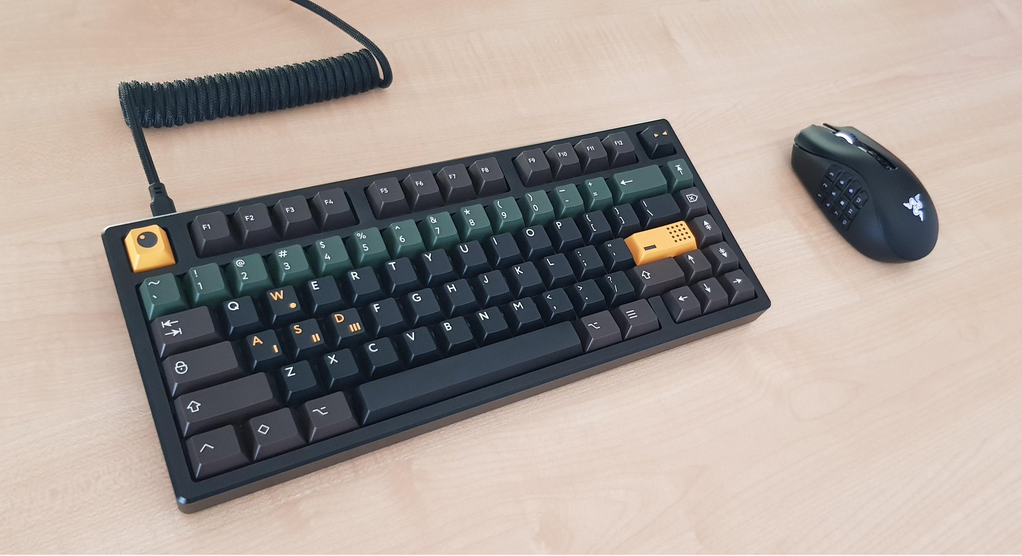 MONROY on Twitter "Bubble 75 with pbt fans resonance keyboard keycap