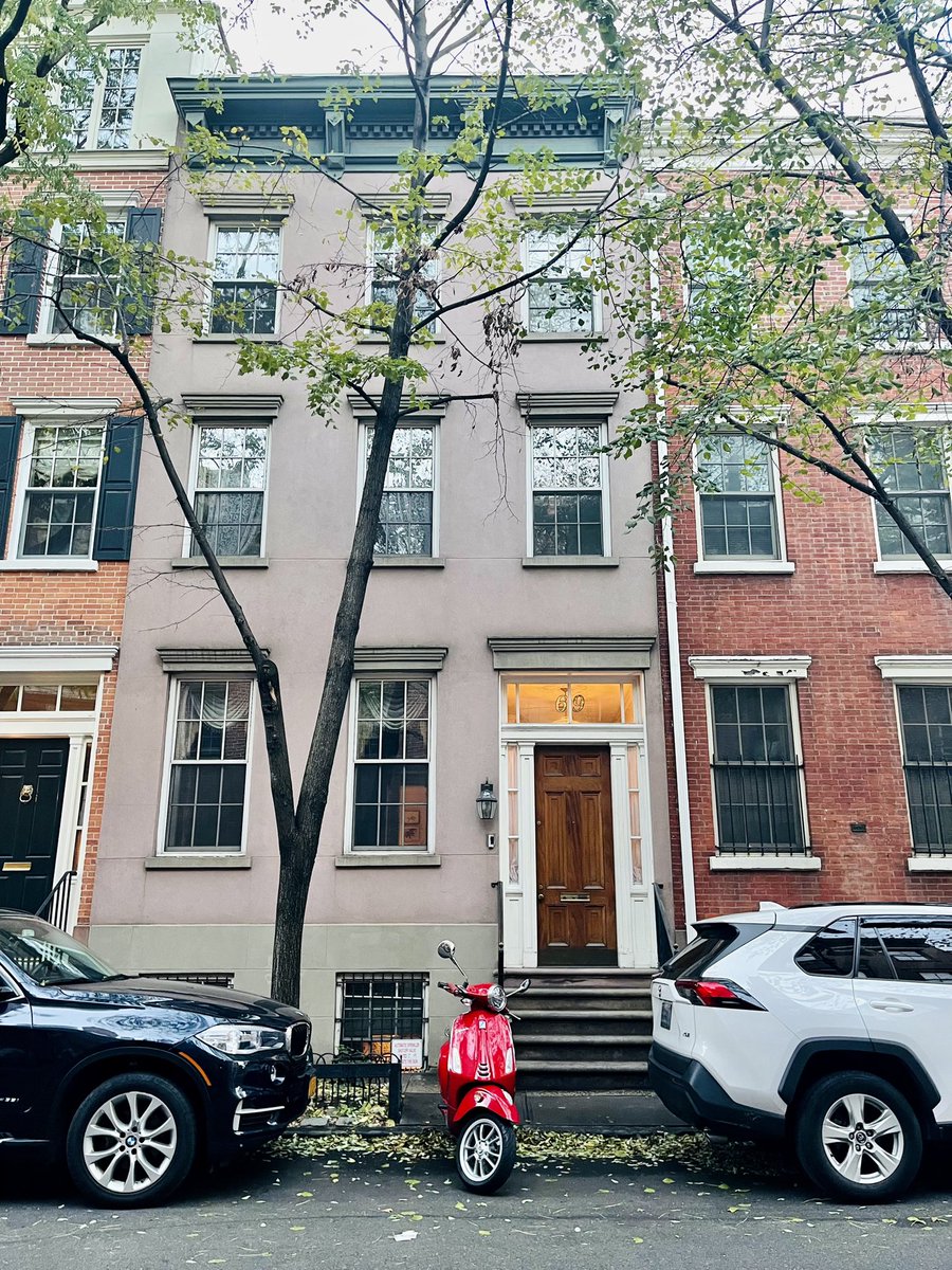 scooteromatours's tweet photo. #VespaDispatch spotted in the West Village, NYC by Arianna DiCicco from @america_domani ❣️ https://t.co/1JhXnCHagf