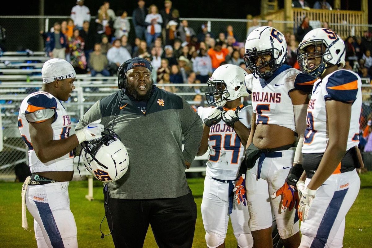 CoachMarcus1914's tweet photo. I don’t praise this group of fearless warriors nearly enough. Partly because the standard I have for them is so high. But I’m definitely proud of you all, and love you all like Sons. @TyyC99 @GradyZion @GradyZion @yvngjalenn @TodrickBurks05 #Dblock #DeathRow https://t.co/ip0fG5y7Ad
