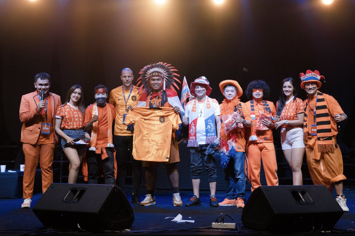 OnsOranje's tweet image. Support in Indonesia! 😍🧡

3000 Indonesian Oranje fans experienced the #WorldCup at Oranje Indonesia Festival in Jakarta! 🇮🇩

#NothingLikeOranje