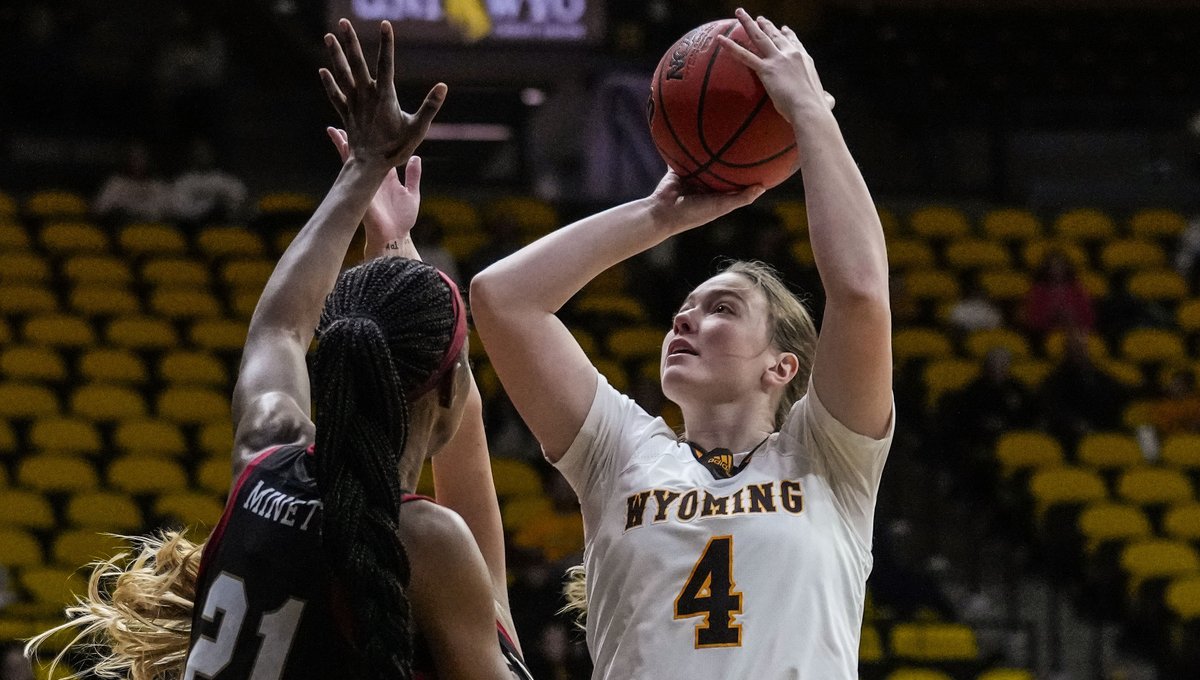Cowgirls start strong and finish even stronger in win over UC Davis.

📰 | tinyurl.com/25cv9rpm

#OneWyoming #GoWyo