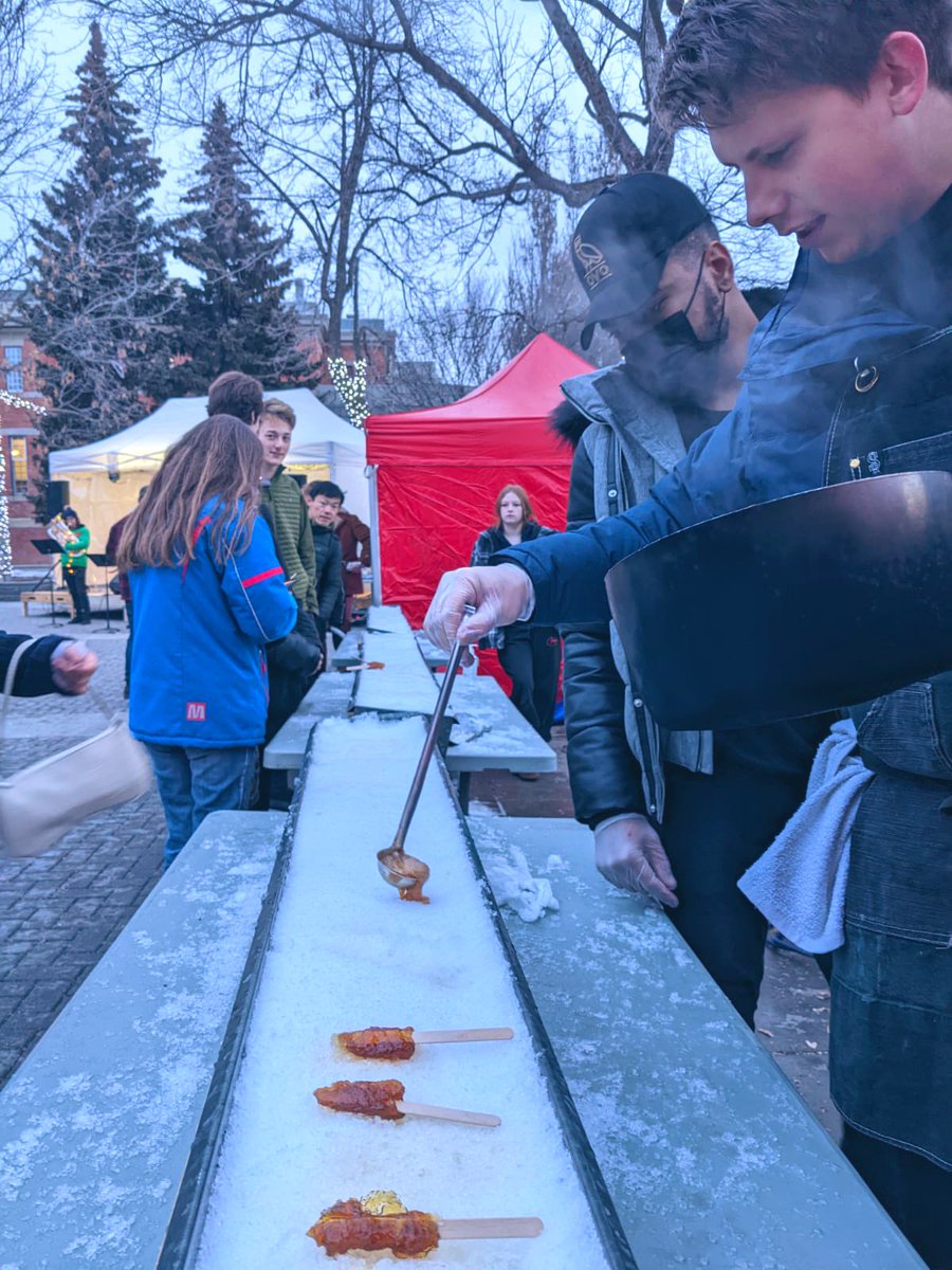 YegCanoeVolant's tweet photo. Les voyageurettes at the @oldstrathcona Winter Whyte Light Up Come down and enjoy the fun and have some "Tire sur Neige" from @Cafe_bicyclette π
#WinterWhyteLightUp #whyte #yeg @WinterCityYEG @CityofEdmonton #Edmonton https://t.co/OrebQmZthz