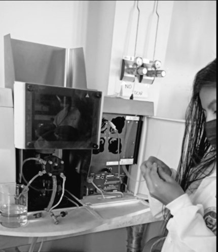 Lizeth96610's tweet photo. Hello @LatinXChem my name is Lizeth Arcos I am an undergraduate student in the Environmental Engineering career at the @lacentralec I belong to the research group MoléMater, I am interested in the valorization of waste for water treatment. This is my first time in #LatinXChem22. https://t.co/CRmcUvKZO8