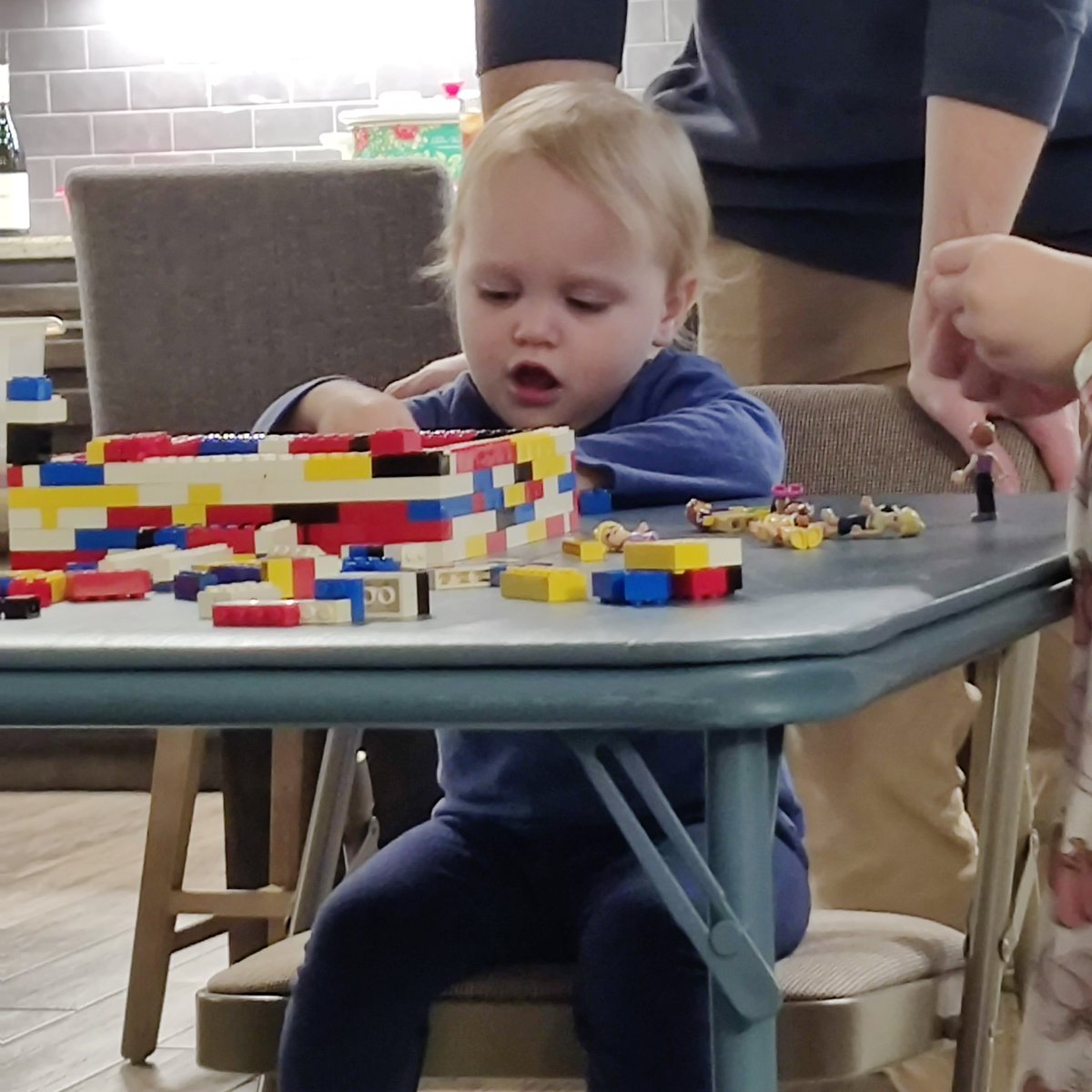 MiracleDawn25's tweet photo. Little miss wanted to build with everyone else! Her concentration face is priceless! https://t.co/C3oZ0ncjY4