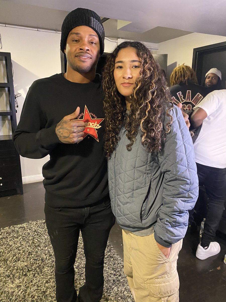 InTheRingWithC1's tweet photo. My baby girl and @ErrolSpenceJr supporting DFW 💯 https://t.co/x33ADOoAO3