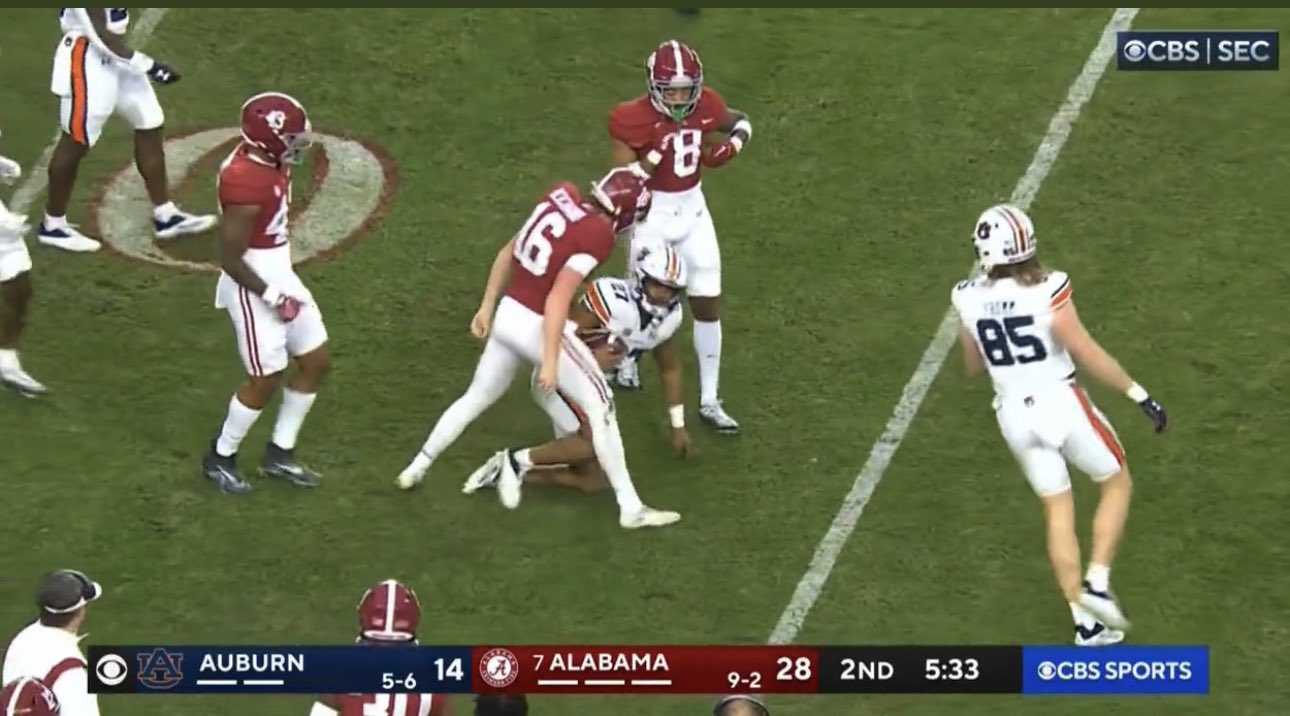 FiiCR-JWIAAPtbi.jpg:large