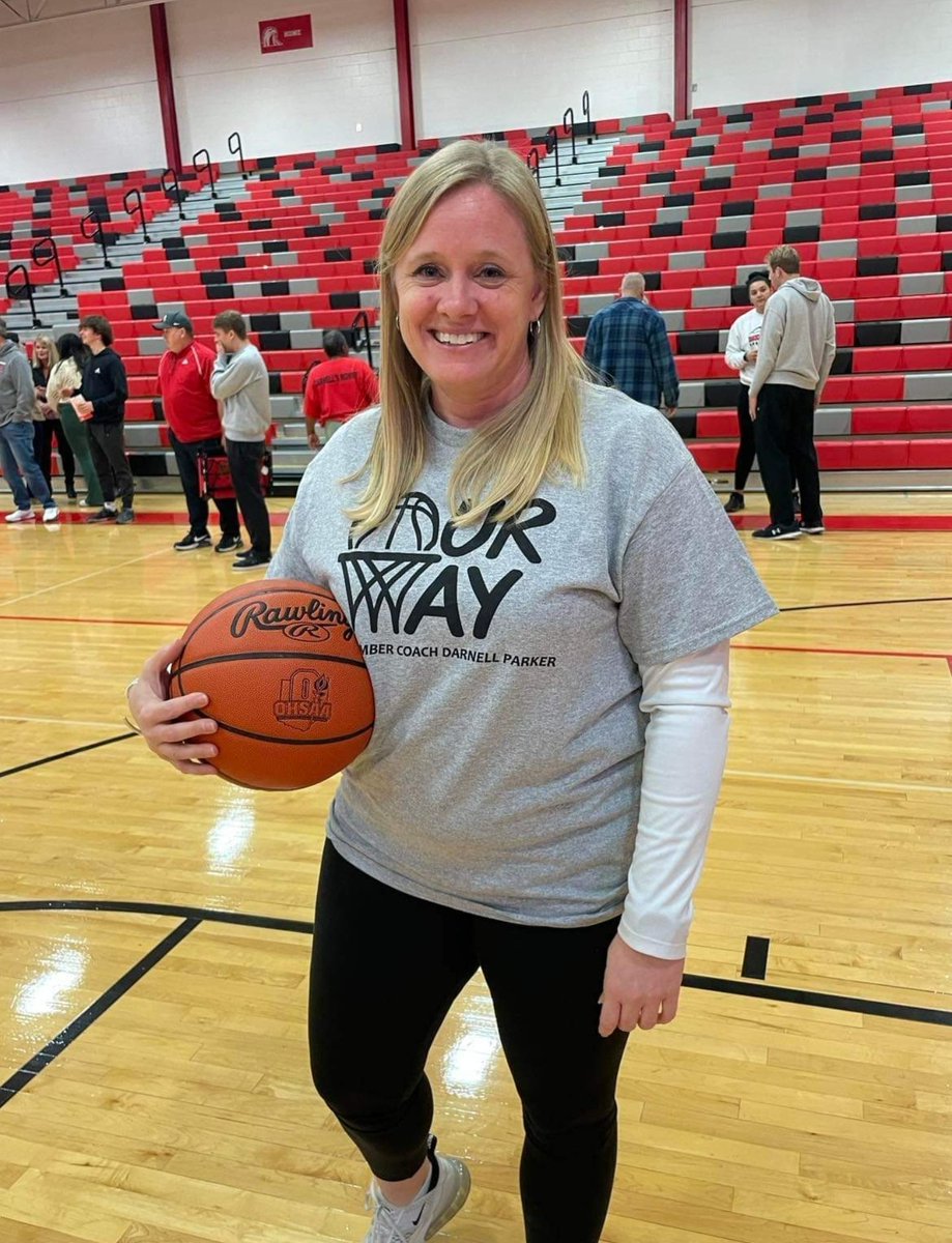 rothmega's tweet image. Happy Birthday @CoachDParker! I hope you felt all the love today as we celebrated you! Miss you so much!