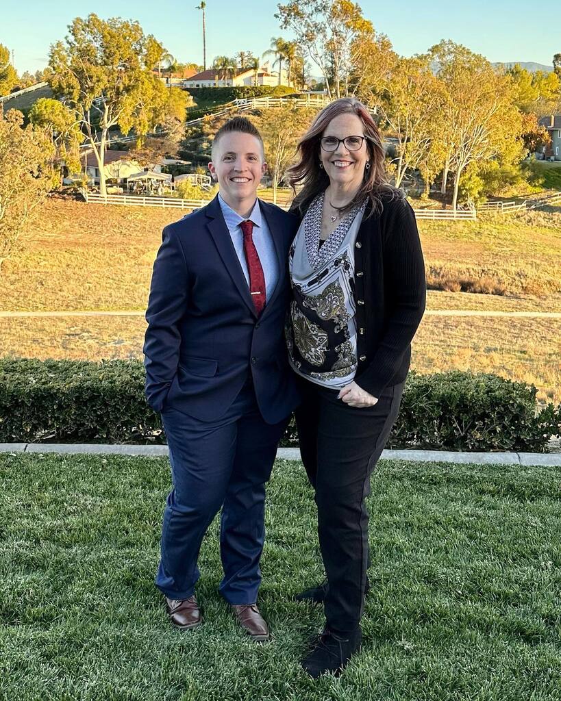 iDannyWilson's tweet photo. Weddings ❤️ love you @callthepolisa https://t.co/Fifwi6z1OB https://t.co/0PFYi32W1J