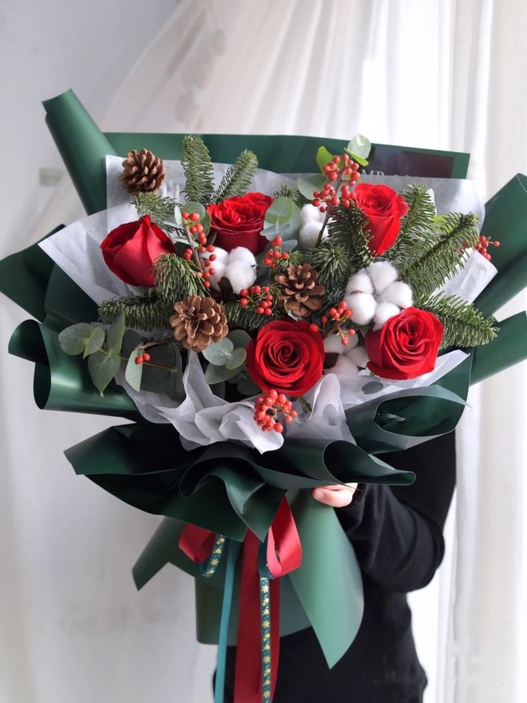 Christmas bouquets are now in stock!