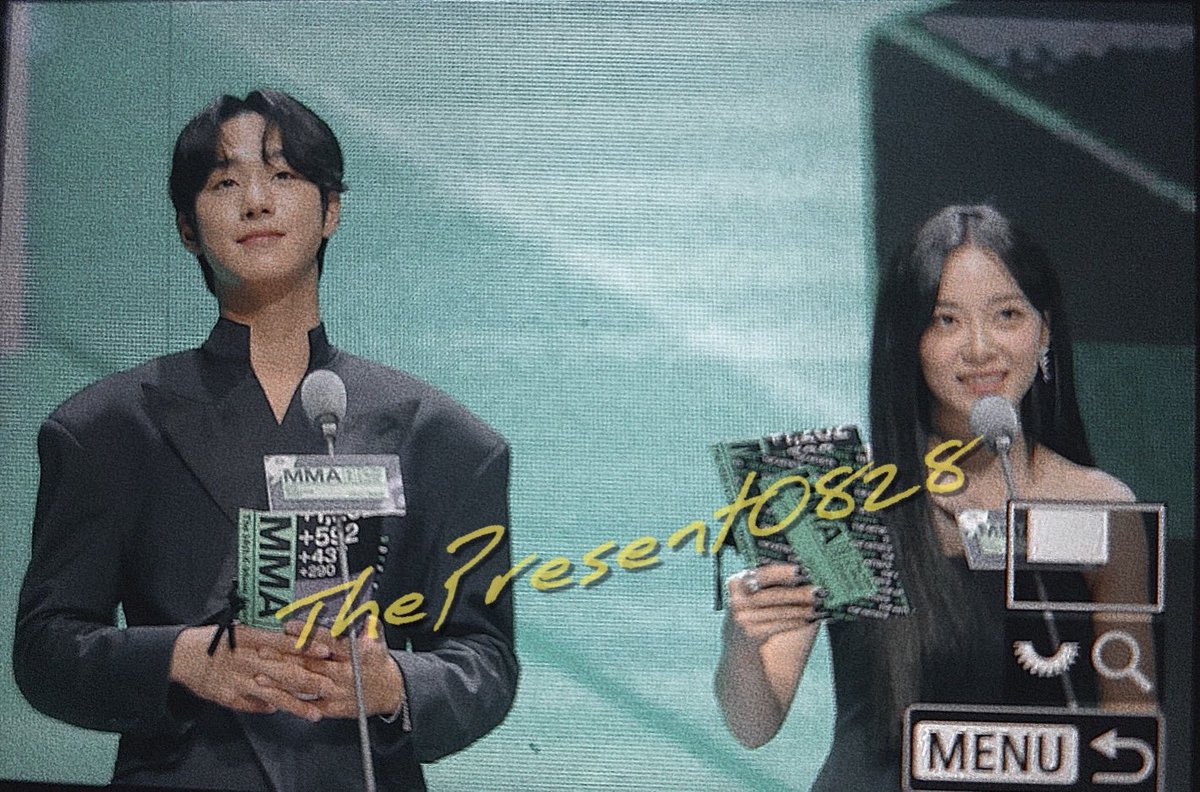 221126 MMA
preview 

#안효섭 #김세정 
#AhnHyoseop #KimSejeong