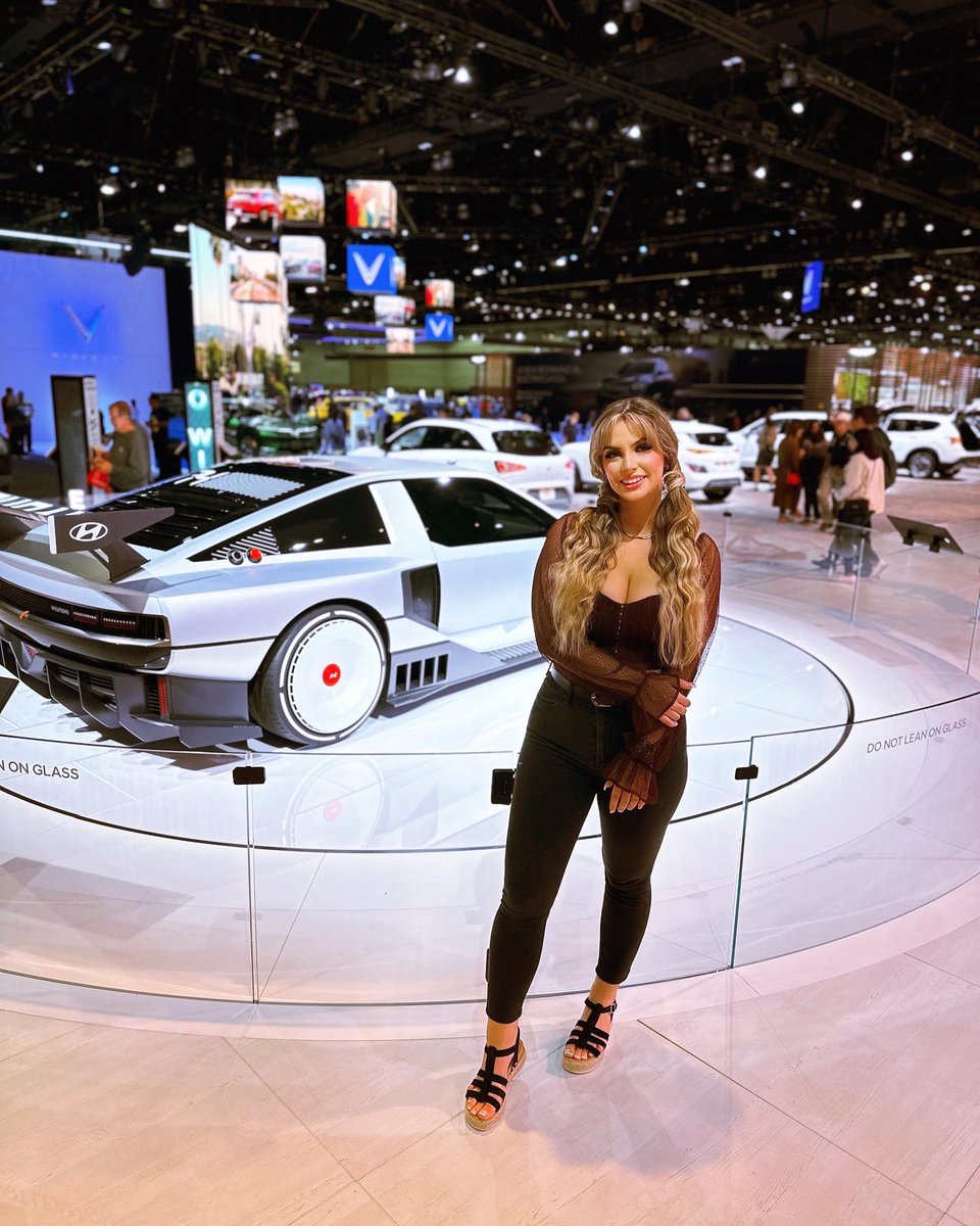 3mil ⓨ tweet media